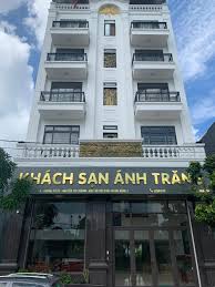 Read more about the article KHÁCH SẠN ÁNH TRĂNG